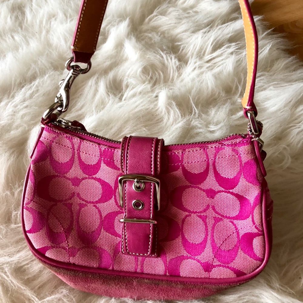 Coach bright pink handbag 🌺🌸